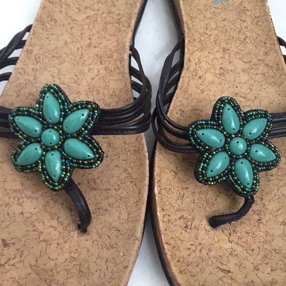 ❌SOLD❌Kenneth Cole ‘Glam In Bloom’ Sandals 9.5M - Picture 6 of 8